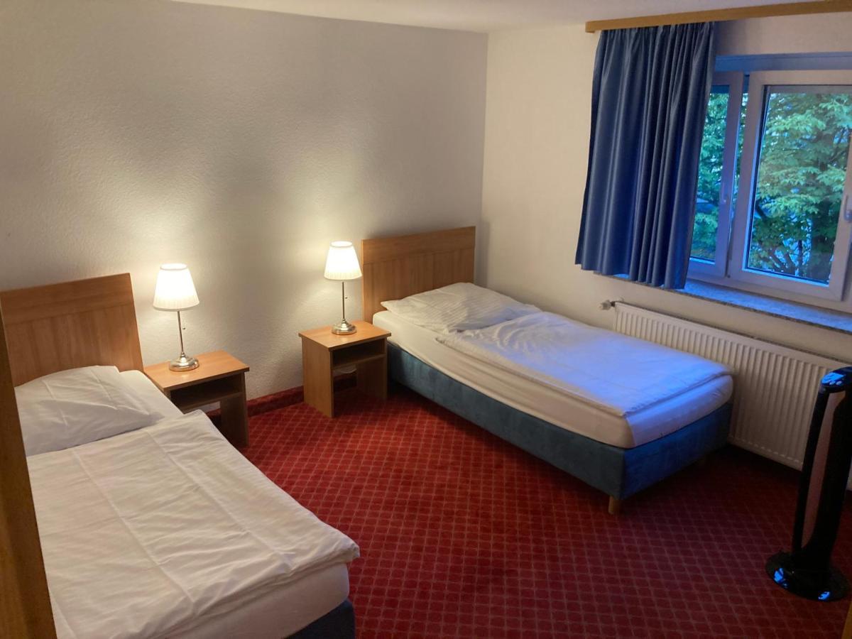 Hotel Schillerplatz 오흐린겐 외부 사진