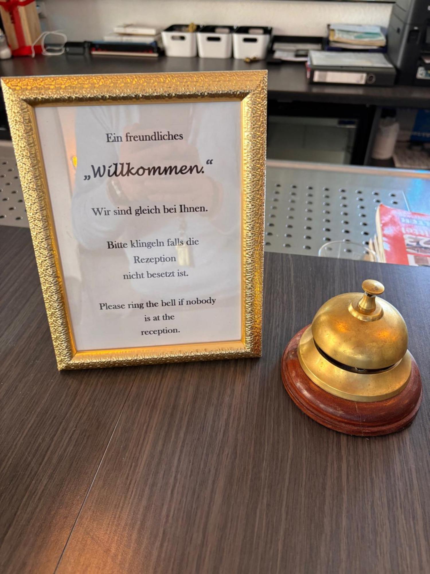 Hotel Schillerplatz 오흐린겐 외부 사진
