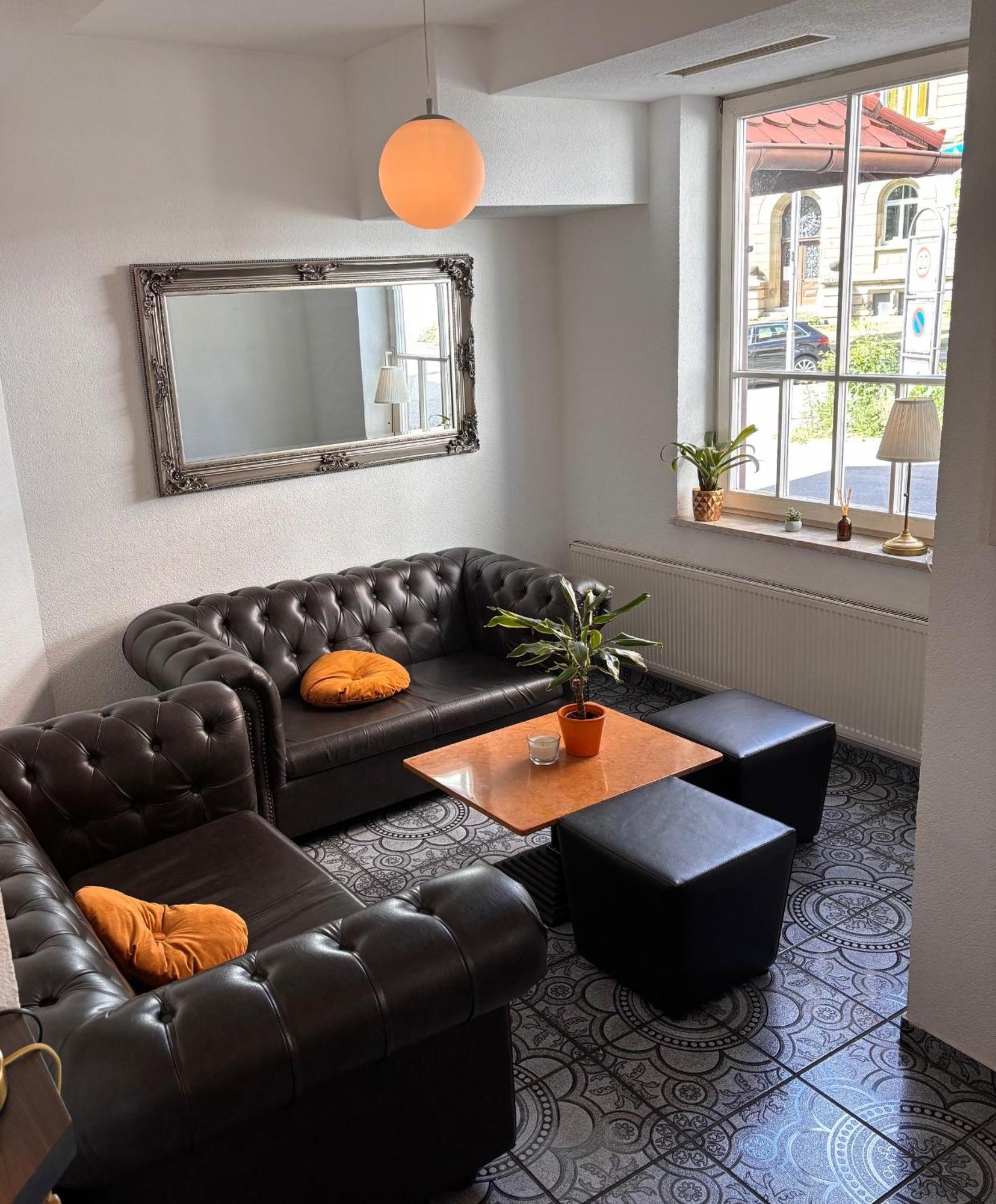 Hotel Schillerplatz 오흐린겐 외부 사진